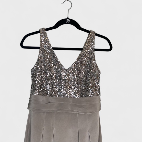 CHETTA B Peter Noviello Sherrie Bloom Evening Dress, silk, EUC, size 6 - Picture 3 of 6